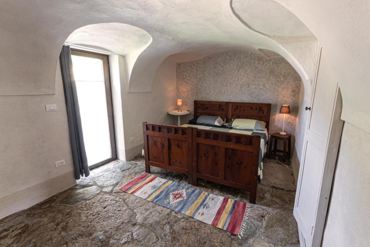 Relais Del Brigante Bed & Breakfast Settimo Vittone Dış mekan fotoğraf