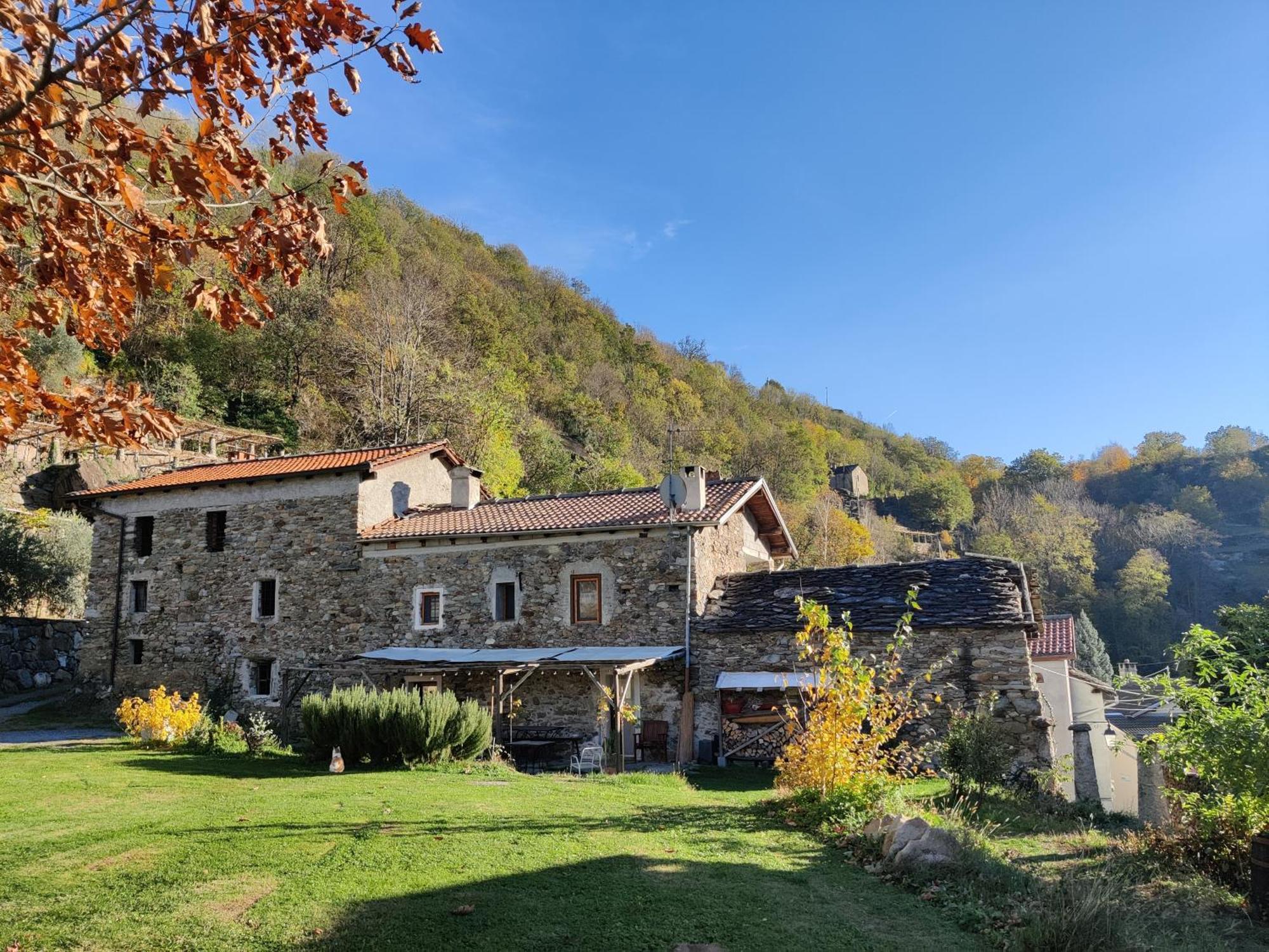 Relais Del Brigante Bed & Breakfast Settimo Vittone Dış mekan fotoğraf